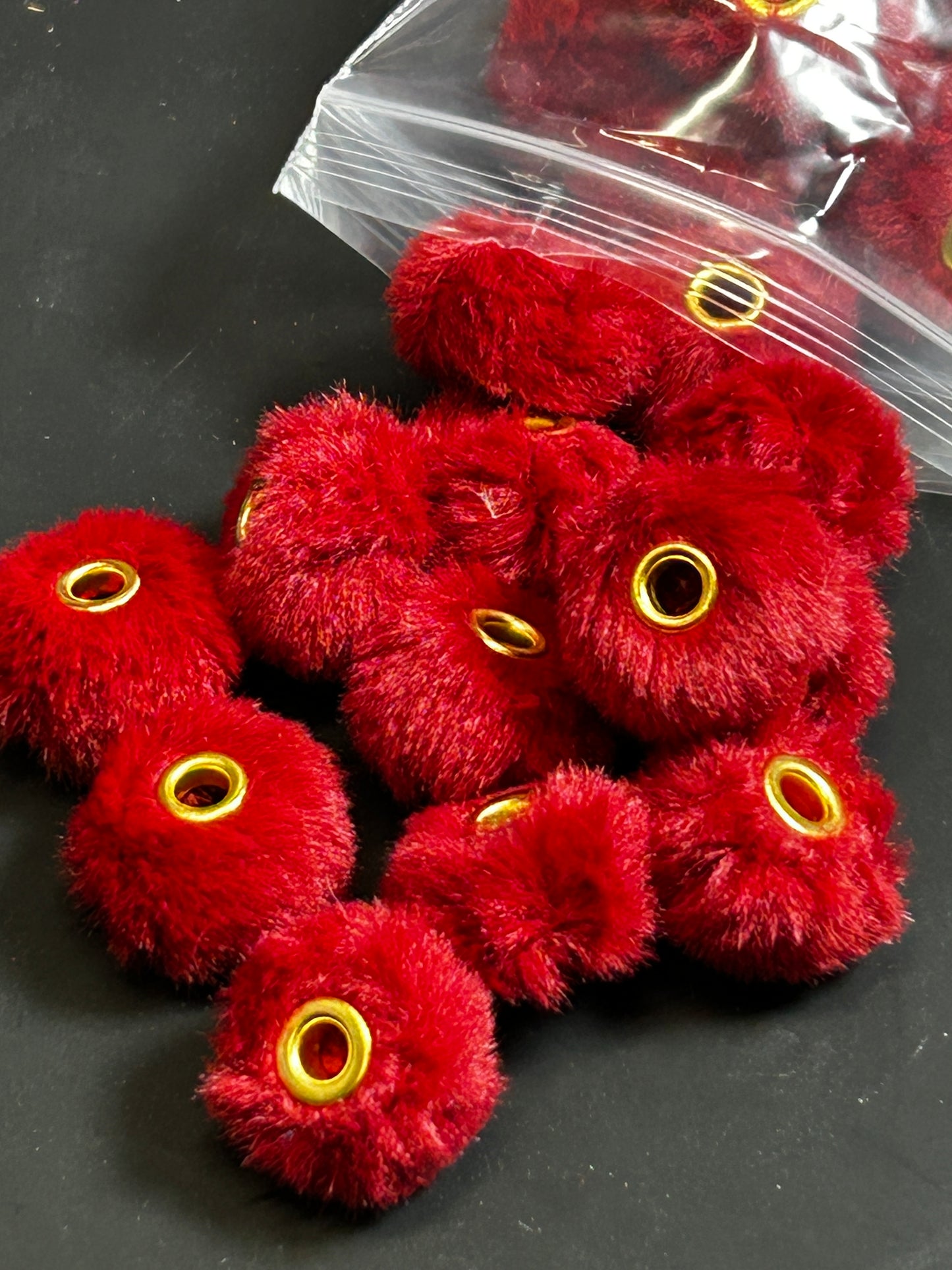 Fluffy beads x20 pcs