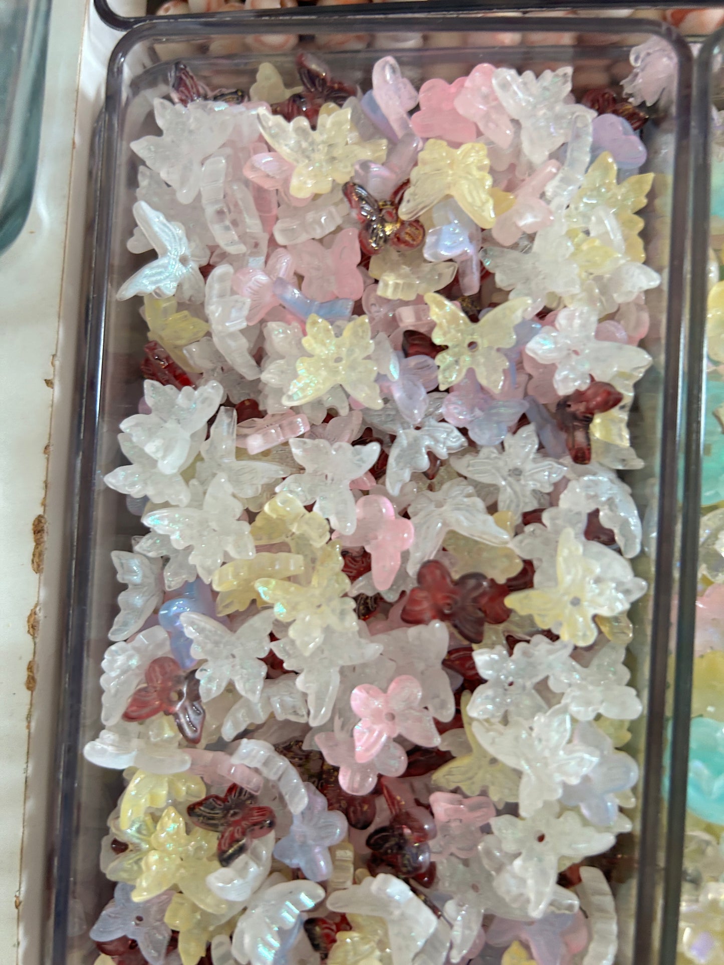 Glass and resin flowers