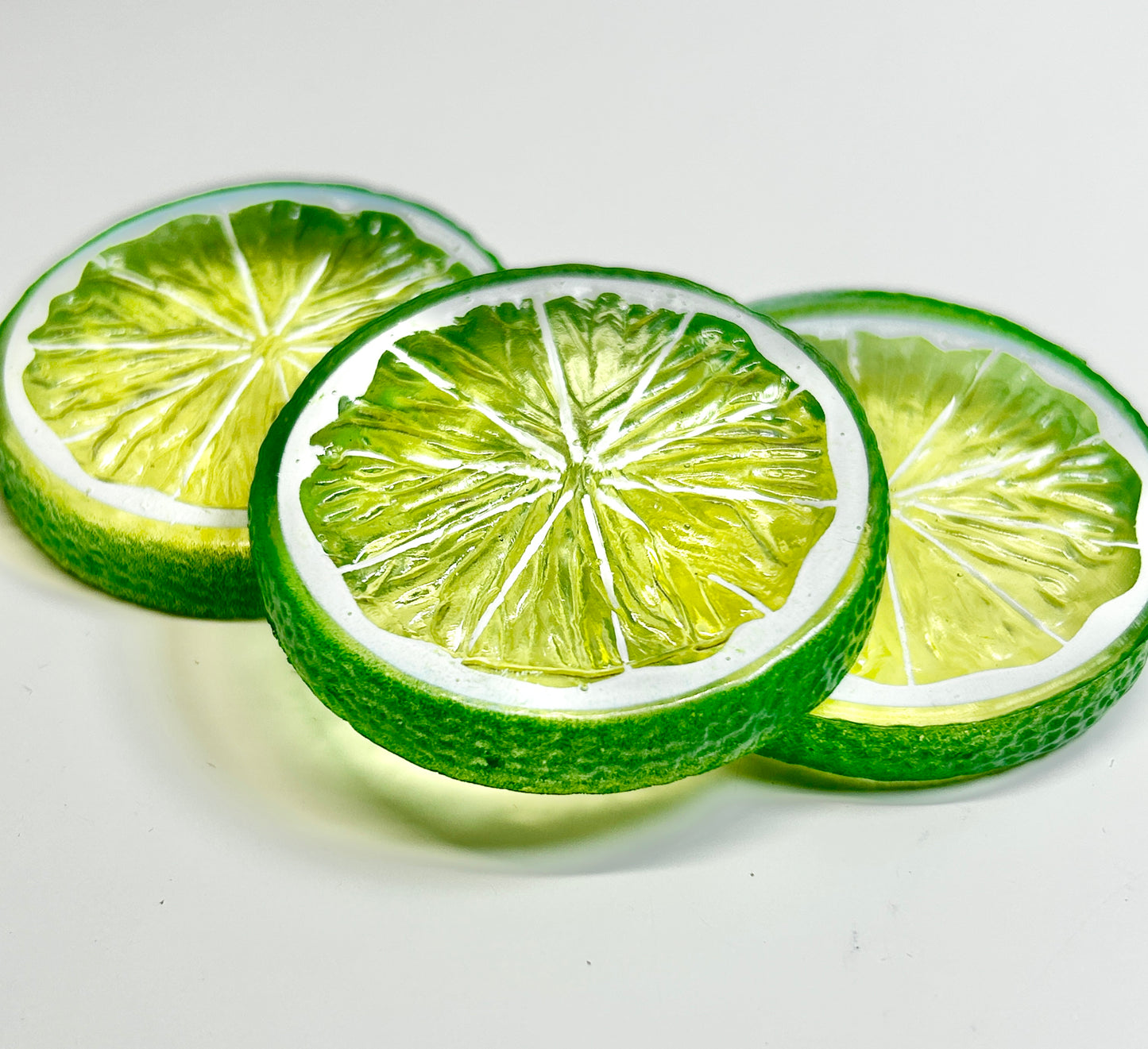 Fruit slices simulated fruit