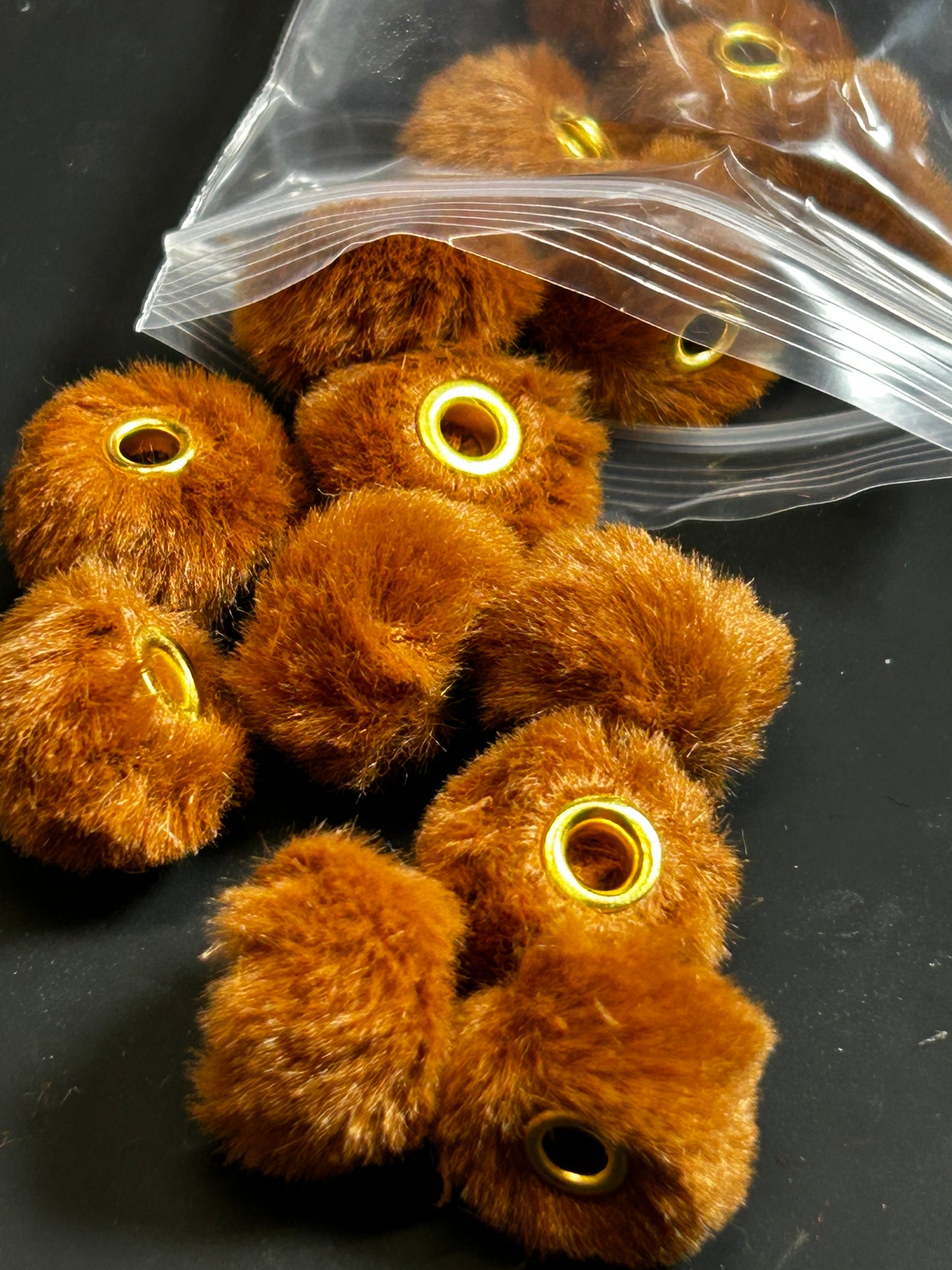 Fluffy beads x20 pcs
