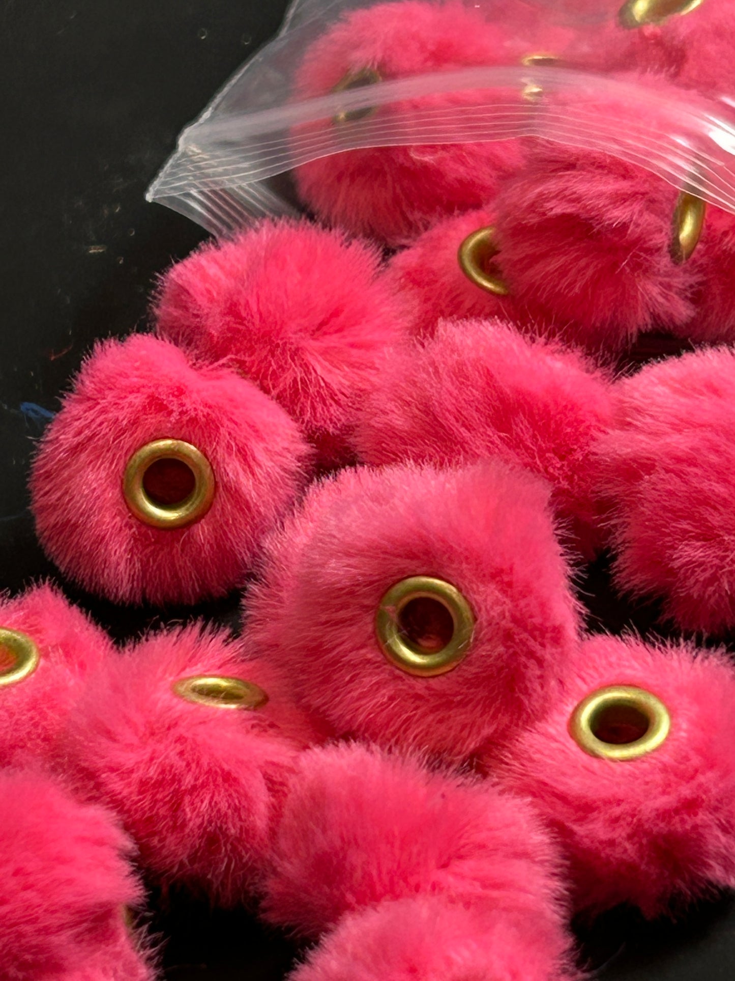 Fluffy beads x20 pcs