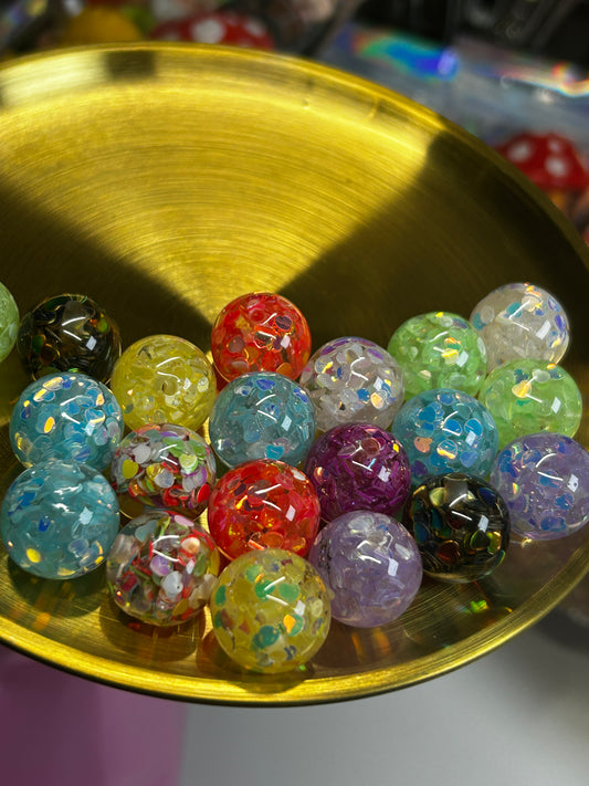 Glitter heart resin beads