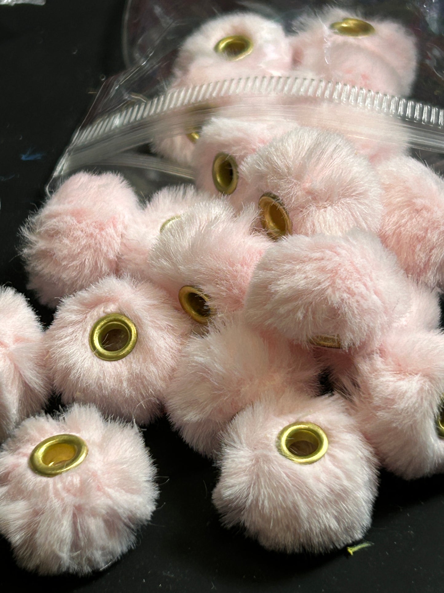 Fluffy beads x20 pcs