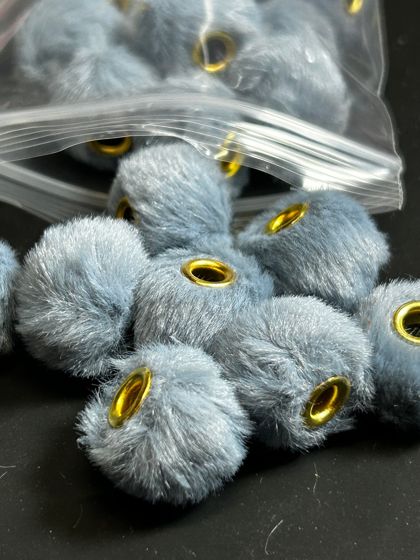 Fluffy beads x20 pcs