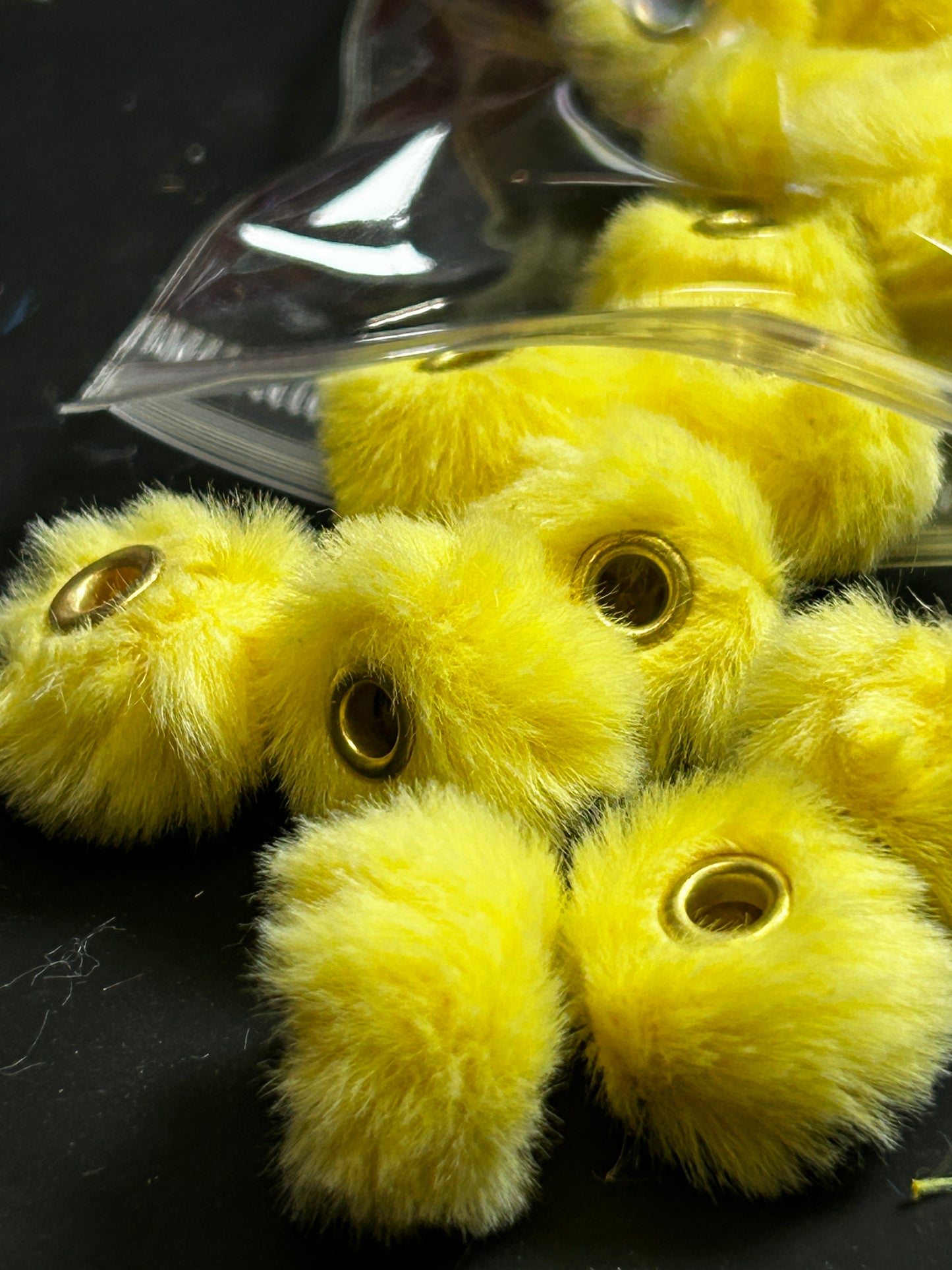 Fluffy beads x20 pcs