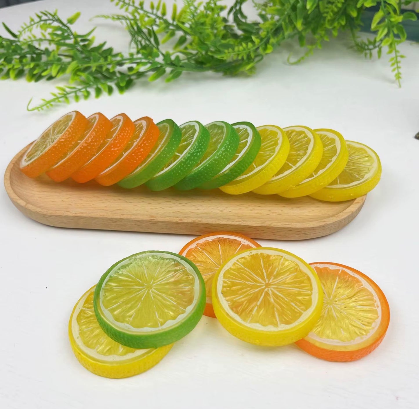 Fruit slices simulated fruit