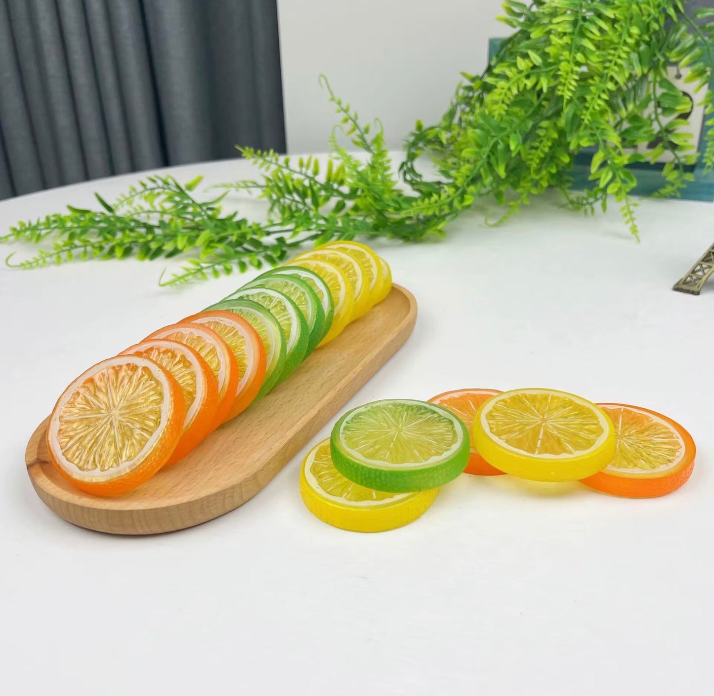 Fruit slices simulated fruit